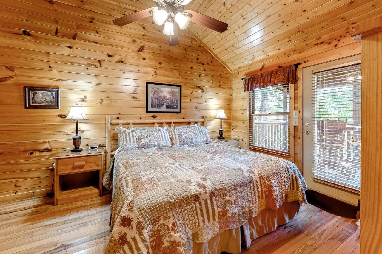 Hills Hideaway Vila Sevierville Exterior foto